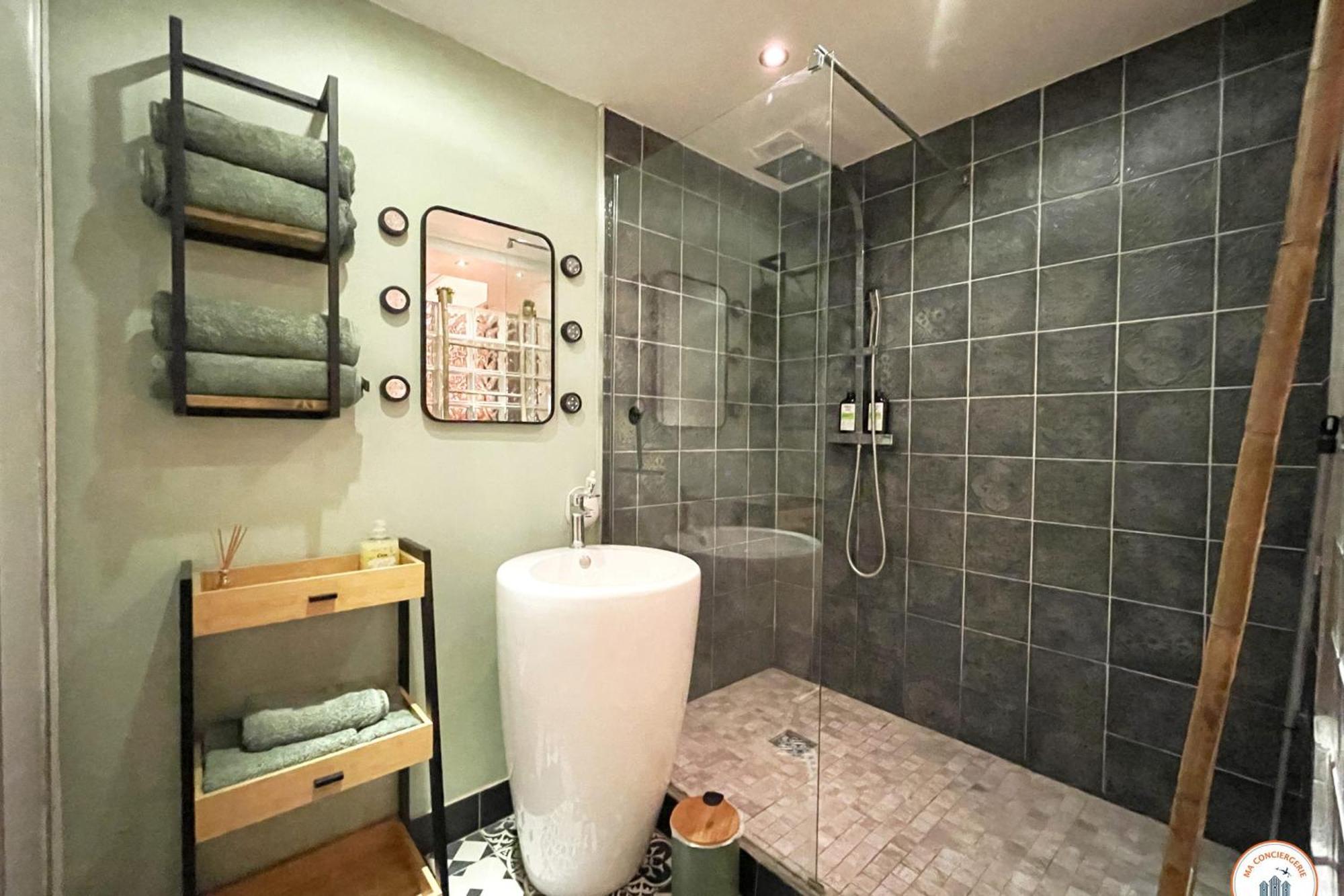 Bienvenue Au Chillou - Parking - Terrasse Apartment Хавър Екстериор снимка